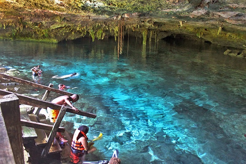 CENOTE DOS OJOS