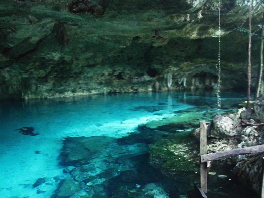 CENOTE DOS OJOS