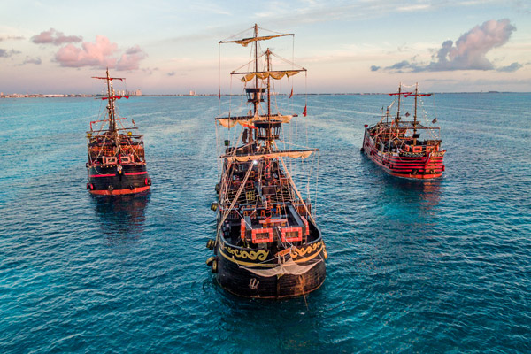 CAPTAIN HOOK - NAVIO PIRATA