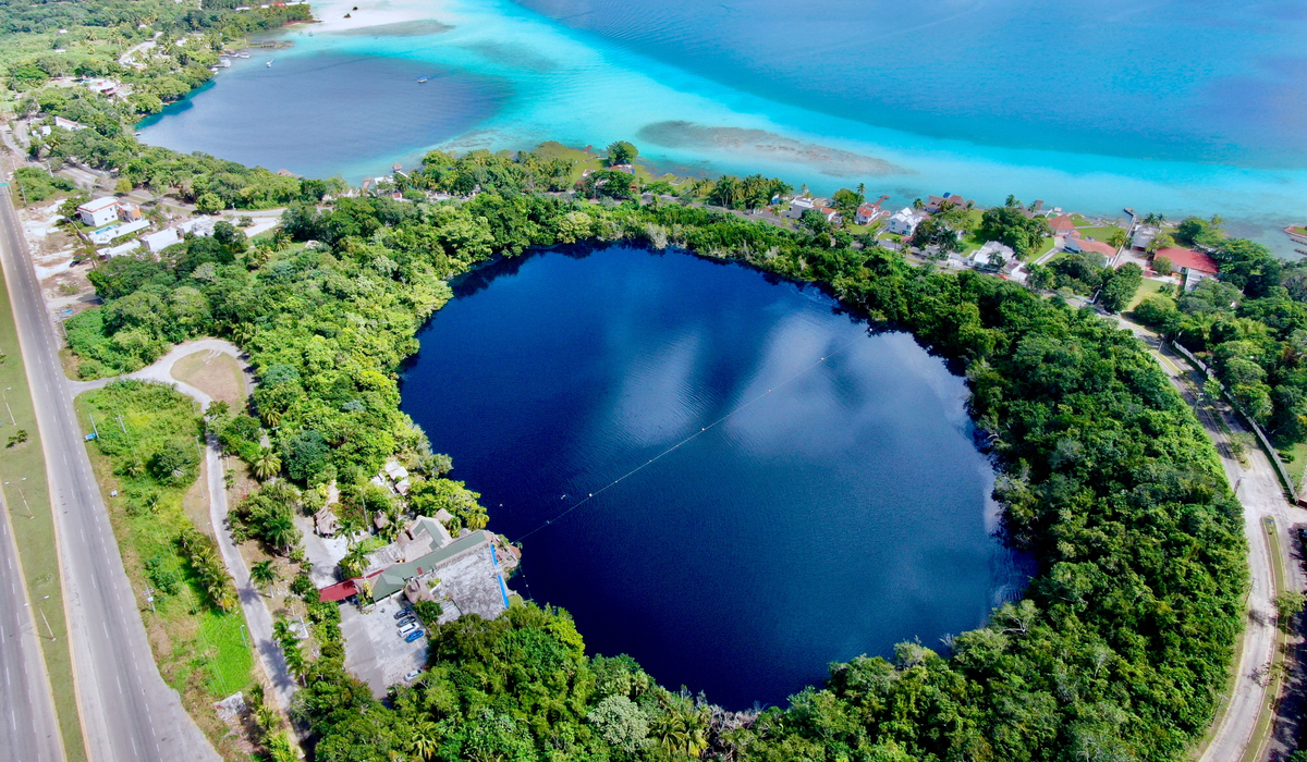 CENOTE AZUL